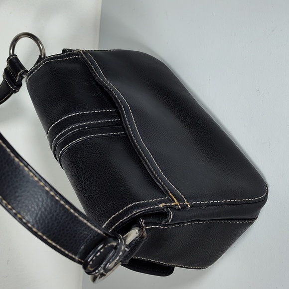 Villager by Liz Claiborne black leather shoulder bag purse - Picture 4 of 12